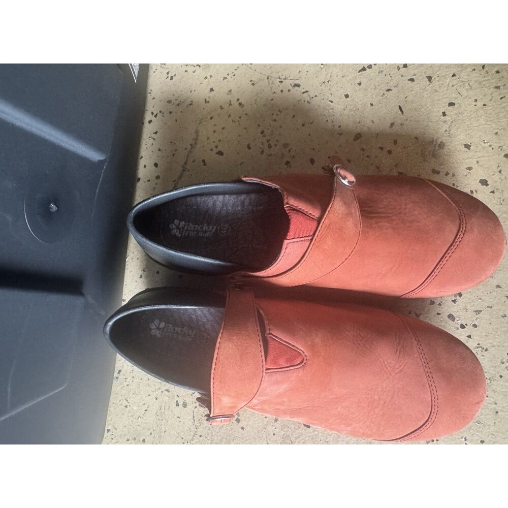 Rocky 4Eursole Sz 40 /10 Nurse Clogs Brick Red Nubuck RKYH042 - Picture 2 of 11